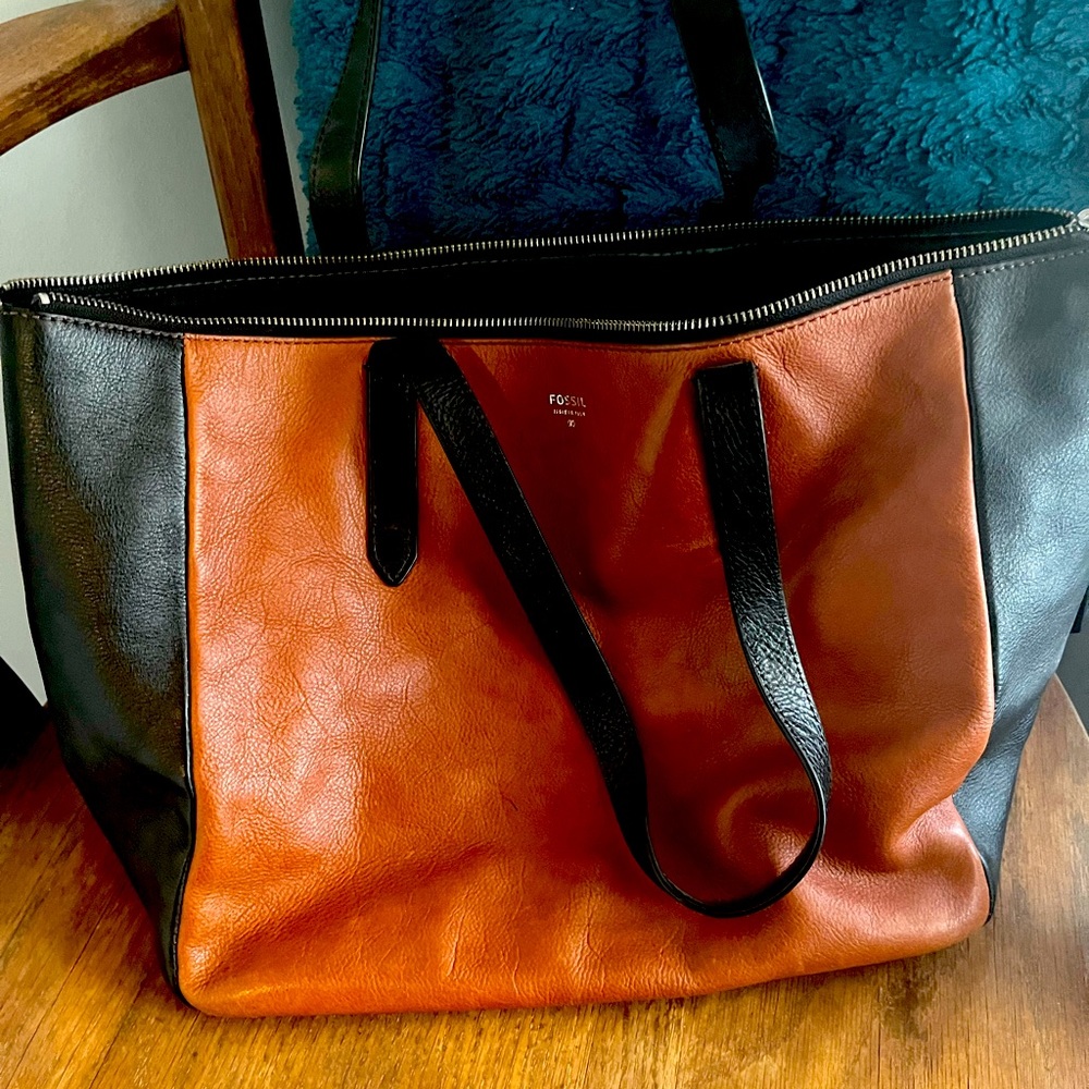Fossil Women's Black and Tan Leather Tote
